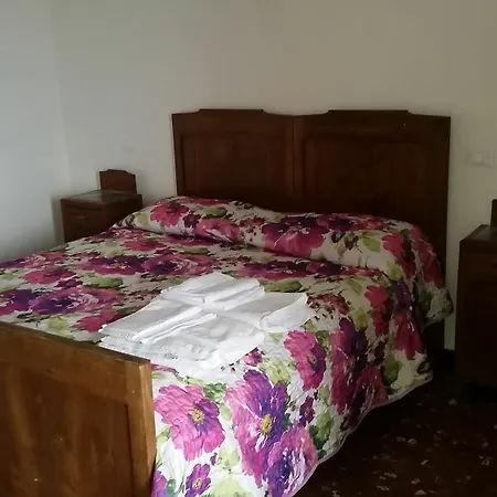 Sea View Apartment *